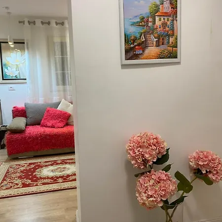 Apartament Central Welcoming In Tirana