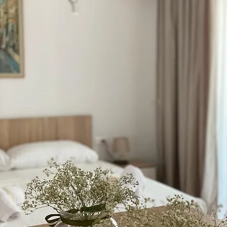 Central Welcoming In Τίρανα