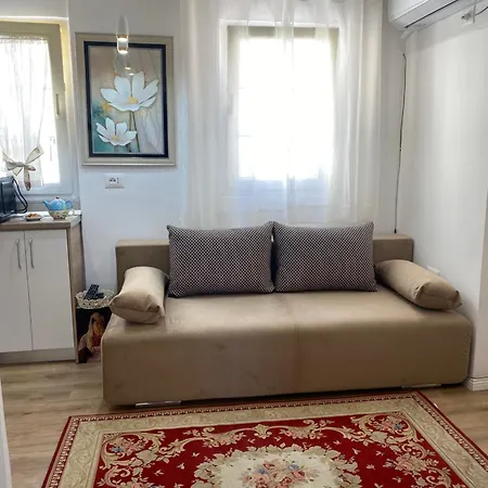 Διαμέρισμα Central Welcoming In *